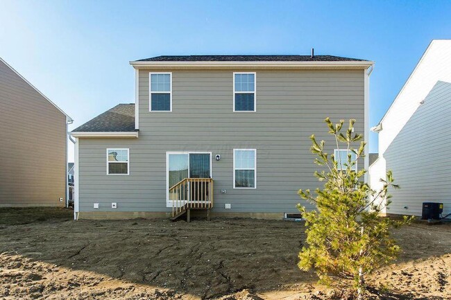 Building Photo - 6135 Brandon Dr