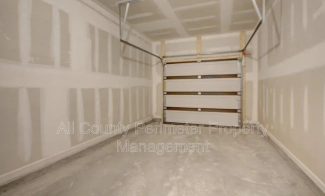 Building Photo - 3180 Delancy St