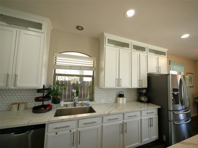 Building Photo - 20715 White Hyacinth Dr