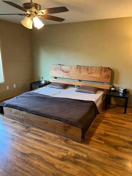 Master bed - 2185 N P St