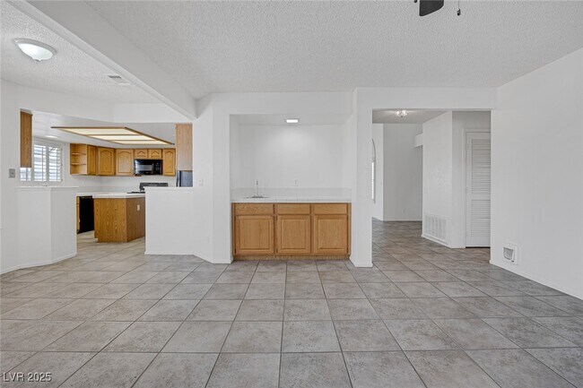 Building Photo - 294 Belair View Ct