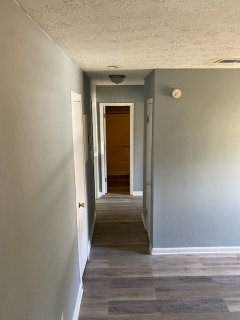 Building Photo - 191 Smokerise Ct