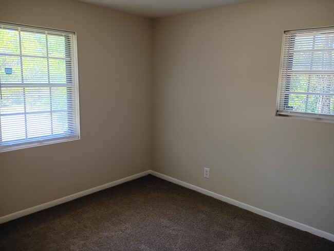 Building Photo - 3410 Arden Ct