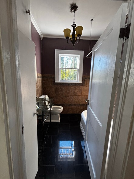 Building Photo - 201 Woodside Ave