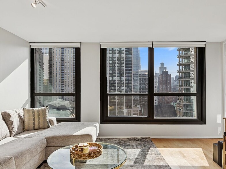 Building Photo - 1030 N State St