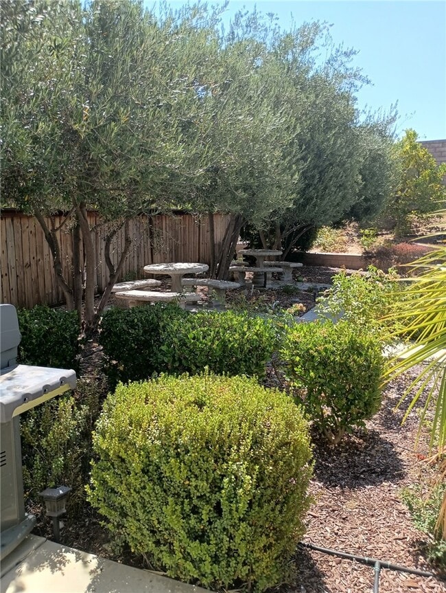 Building Photo - 33001 Sage Ct