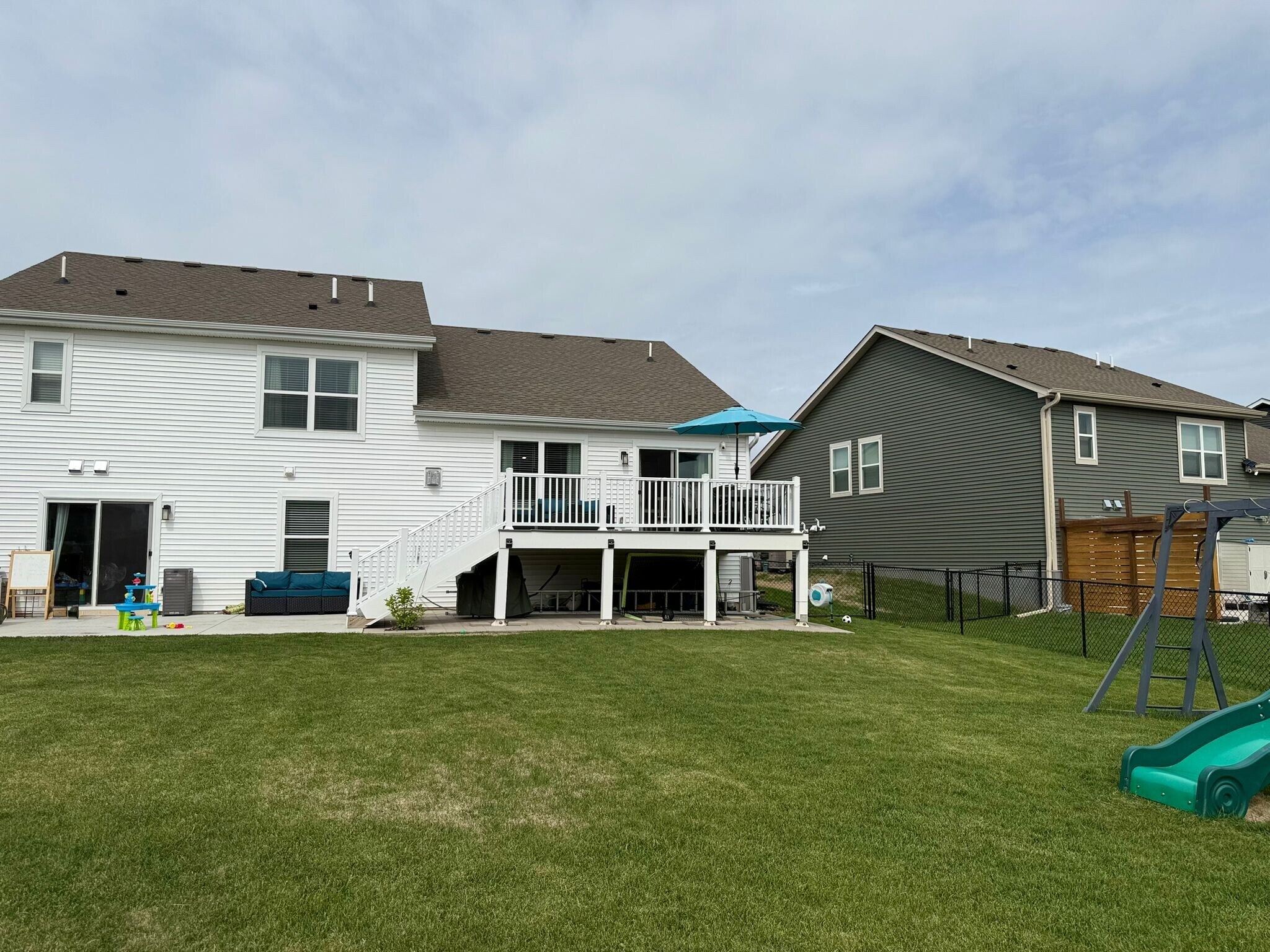 Building Photo - 14250 Cheshire Ln N