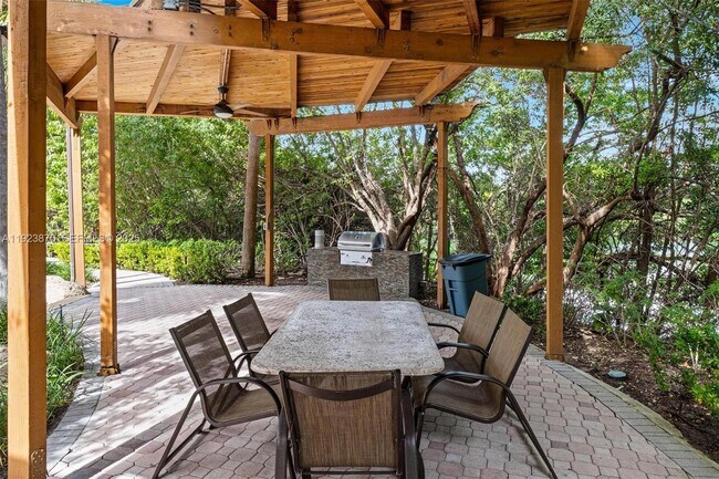 Building Photo - 3400 NE 192 St