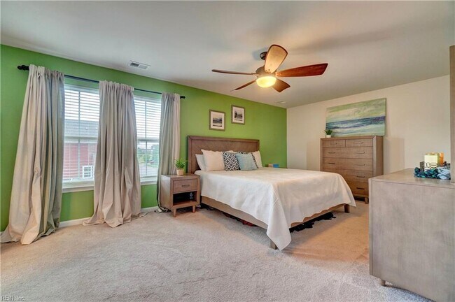 Building Photo - 800 Corcormant Ln