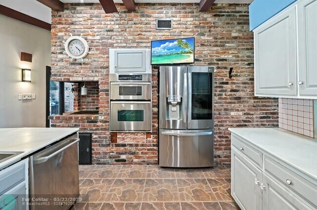 Building Photo - 4501 Briarcliff Ln