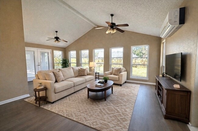 Building Photo - 3519 Cabin Pl