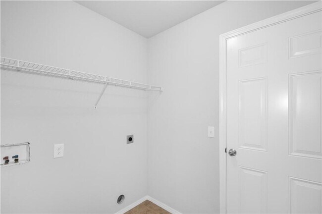 Building Photo - 1240 Lariat Dr
