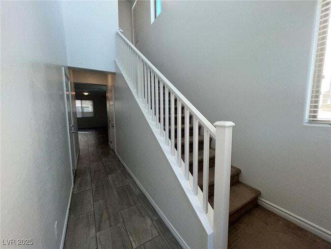 Building Photo - 3212 Daffodil Ridge St