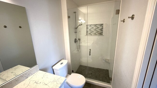 Building Photo - Concord Beautiful remodeled 3 bedroom 2 ba...