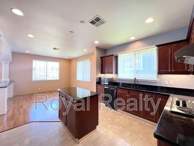 Building Photo - 92-1089 Palahia Street