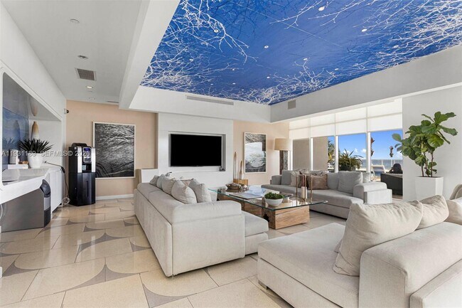 Building Photo - 3951 S Ocean Dr