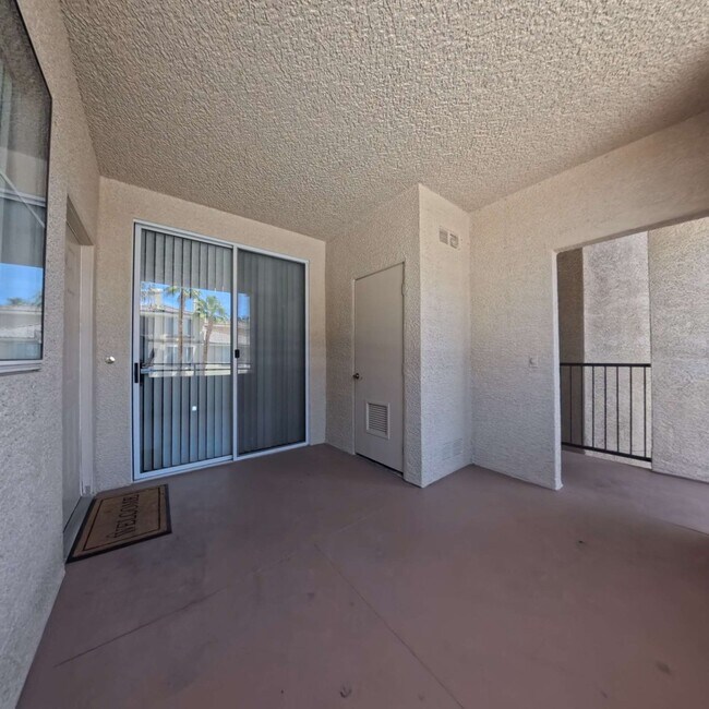 Building Photo - Next To Durango Casino | Gated Community | Laminate Floors | Community Fitness
