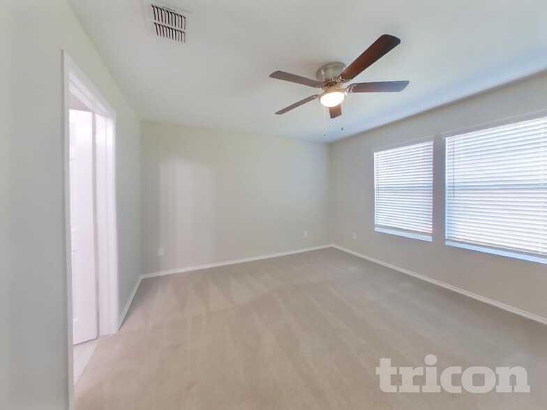 Building Photo - 310 Mistflower