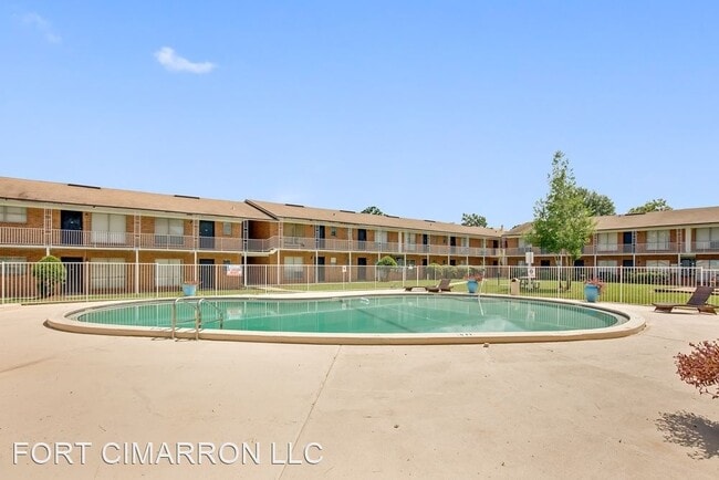 Building Photo - 830 Arlington River Dr