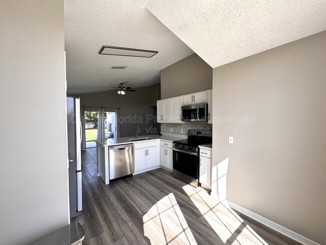 Building Photo - 7305 Marseille Cir