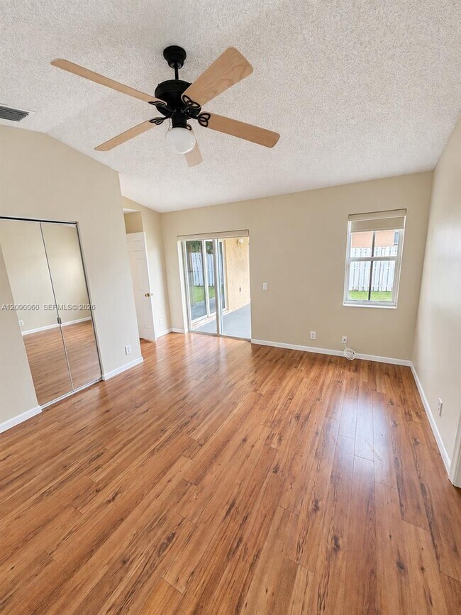 Building Photo - 751 Sand Creek Cir