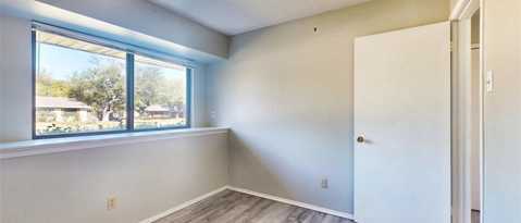 Building Photo - 1008 Wake Dr