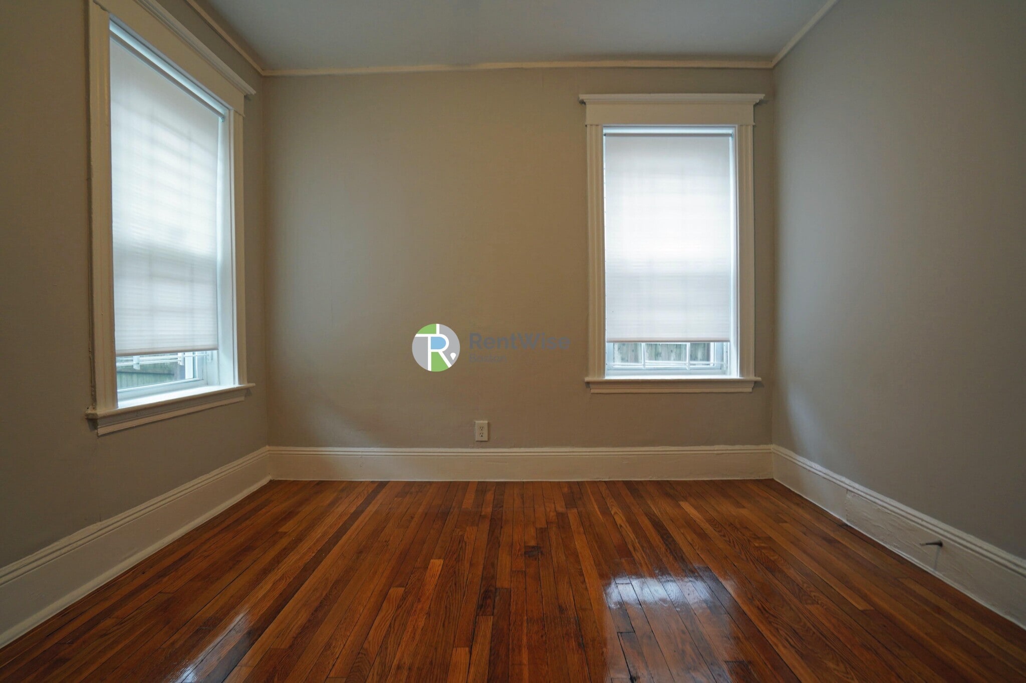 Building Photo - 10 Allston St