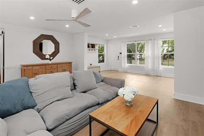 Building Photo - 1417 Jackson St