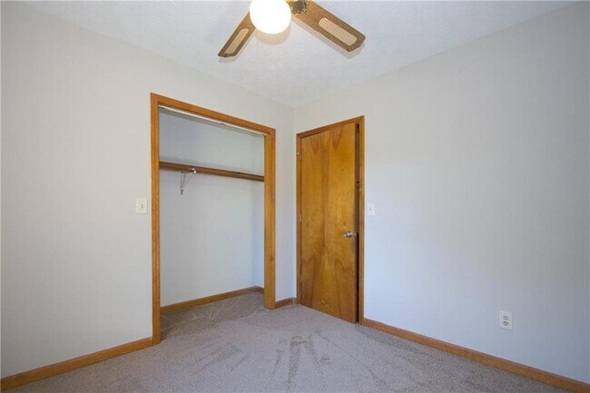 Building Photo - 2420 Green Rd