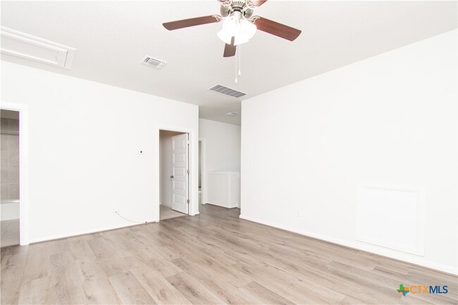 Building Photo - 6808 Verona Pl