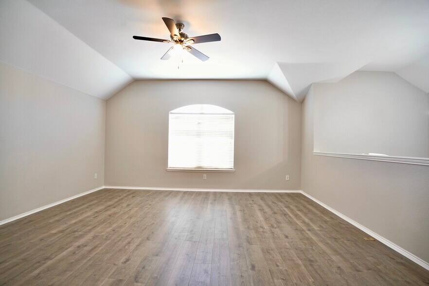 Upstairs Living Room - 6629 Scottsdale Way