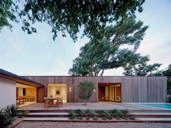 Building Photo - 2708 Friar Tuck Ln