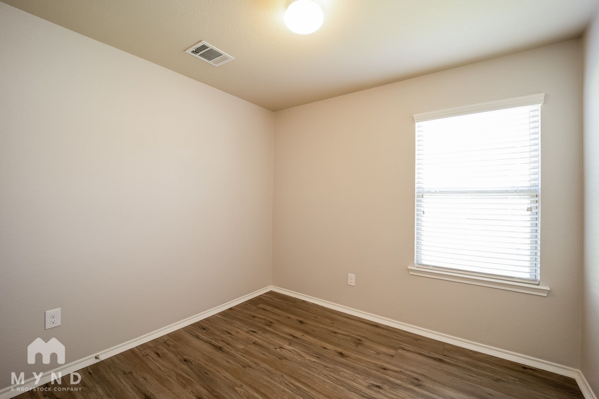 Building Photo - 1815 Arbordale Way