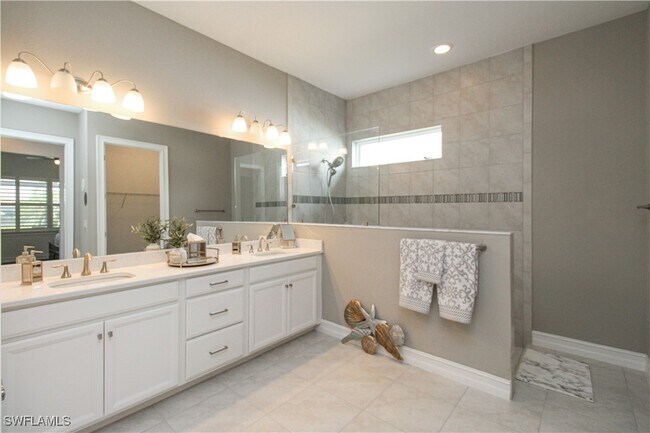 Building Photo - 14849 Windward Ln