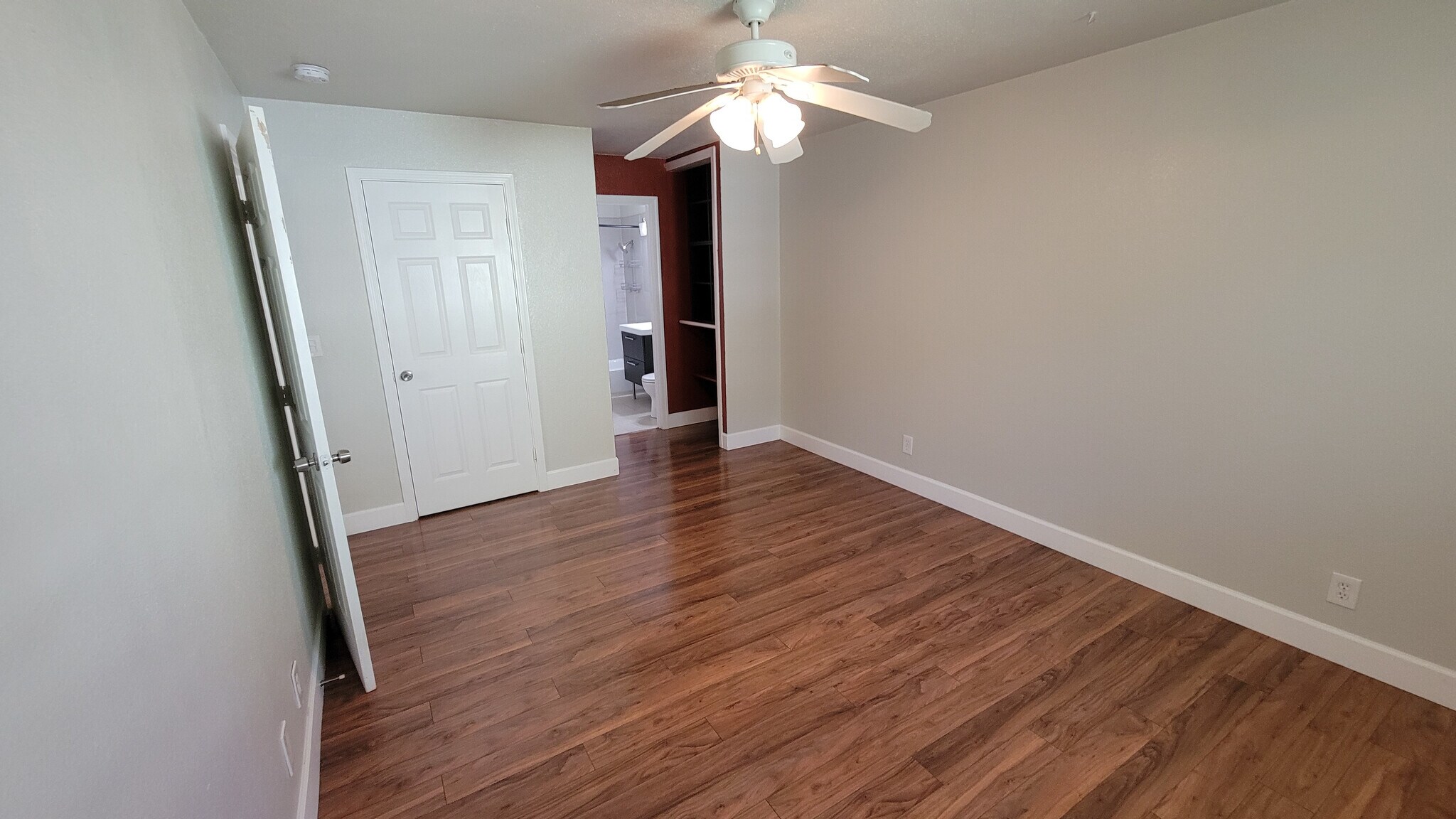 Building Photo - 3116 San Carlos Way