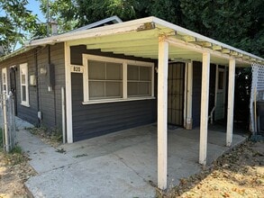 Building Photo - 814, 820, 822 Elm. Ave.