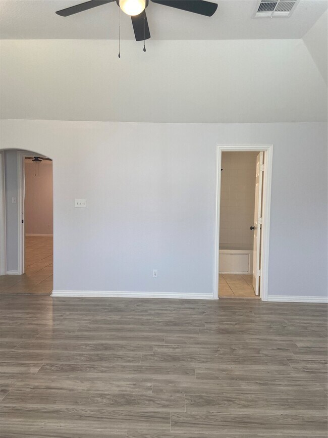 Building Photo - 3304 Twp Grove Ln