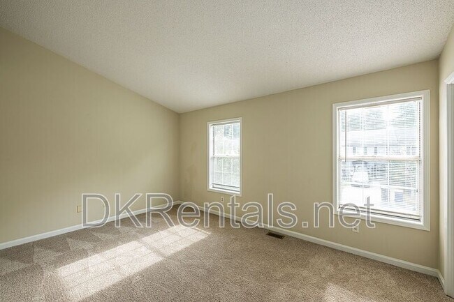 Building Photo - 3536 Kennesaw Station Dr