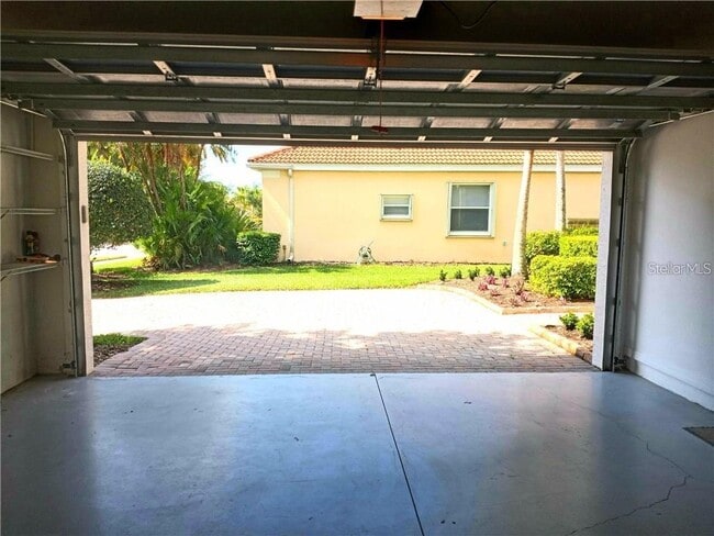 Building Photo - 5069 Flagstone Dr