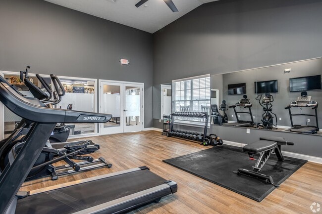 Building Photo - 32 Glade Lp