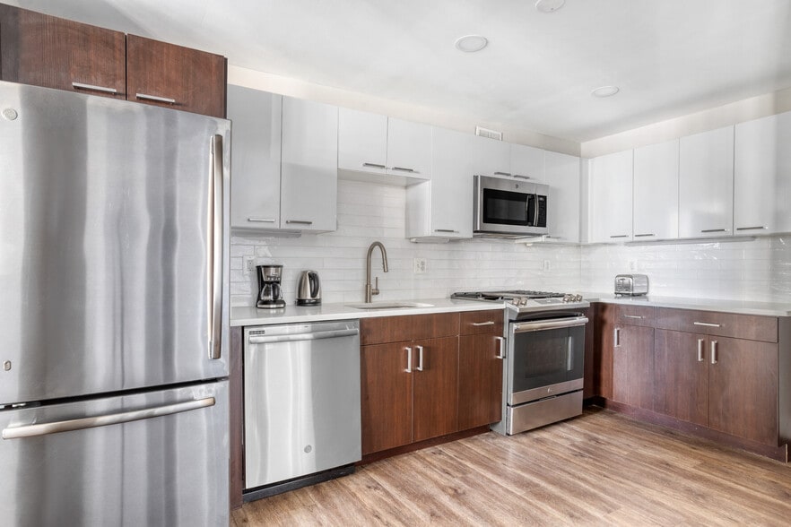 Building Photo - 1515 Richmond Hwy