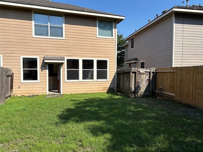 Building Photo - 25306 Calderstone Ct