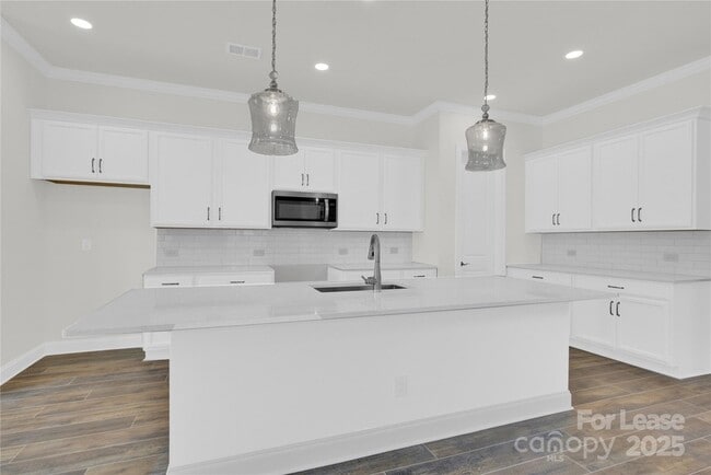 Building Photo - 4715 Anise Cir