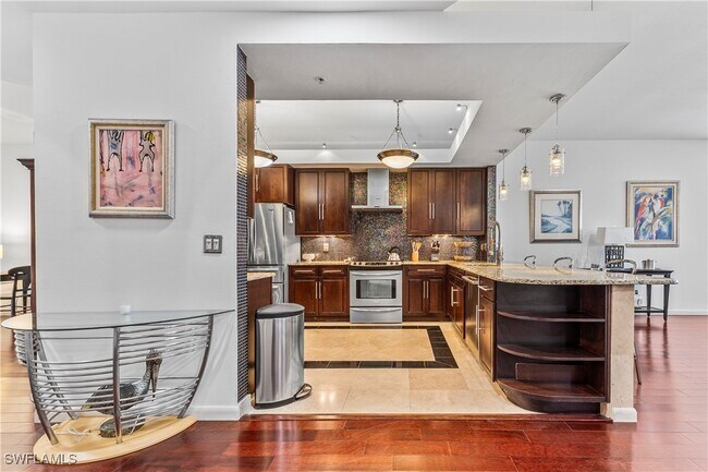 Building Photo - 1845 Les Chateaux Blvd