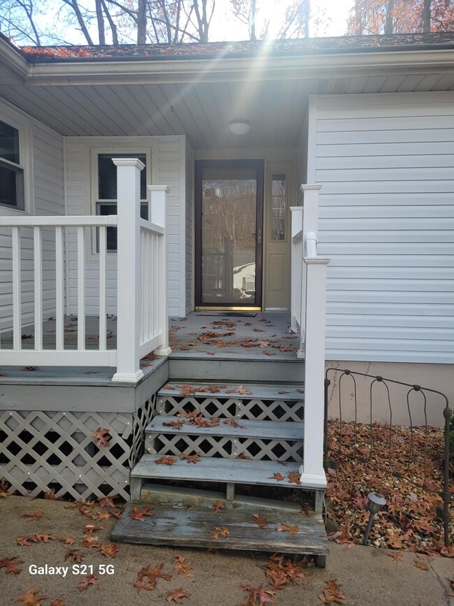 Building Photo - 140 Shelley Ln