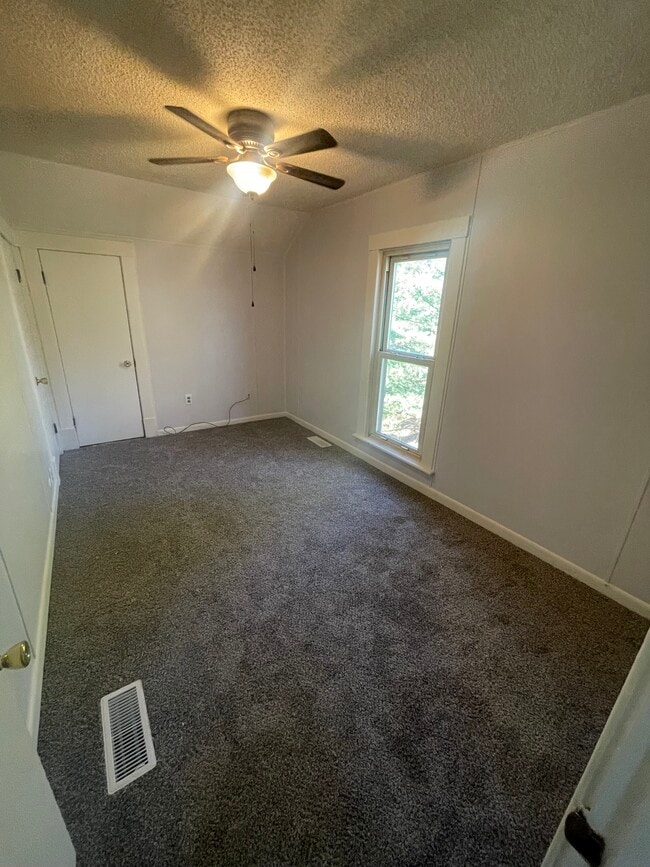 Building Photo - 1551 Crayton Ave