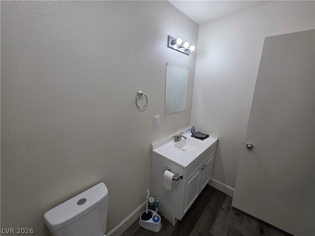 Building Photo - 3412 Townhouse Dr