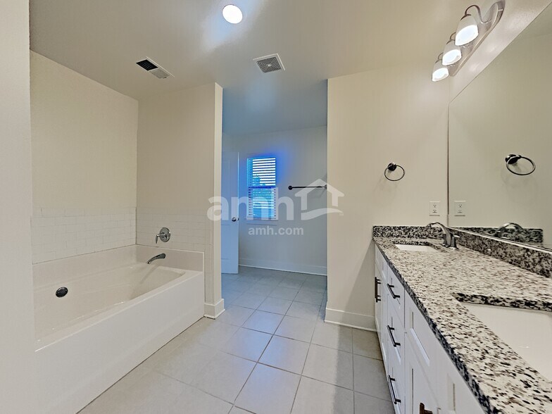 Building Photo - 3137 Arch Ct