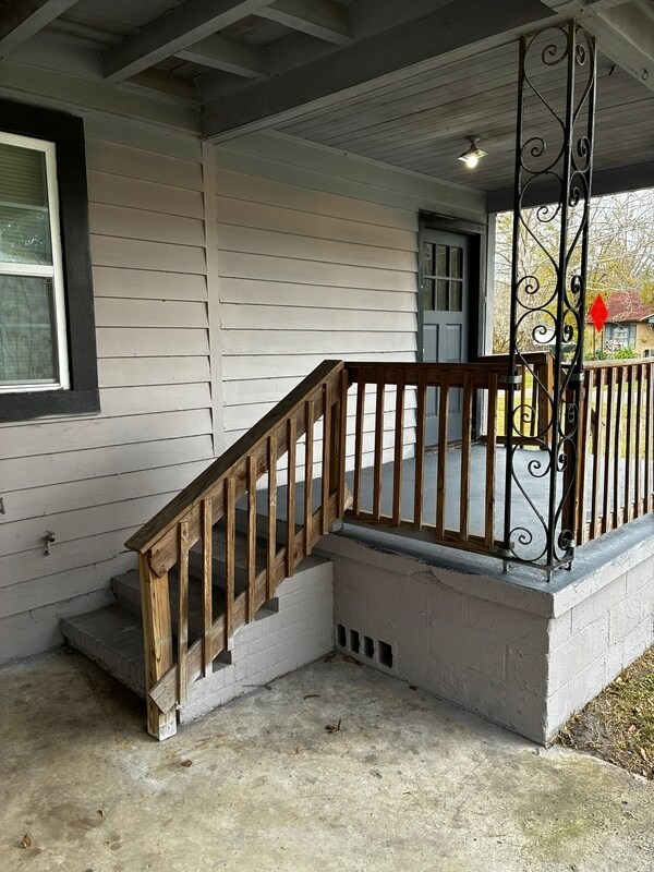 Building Photo - 3532 Crassia St