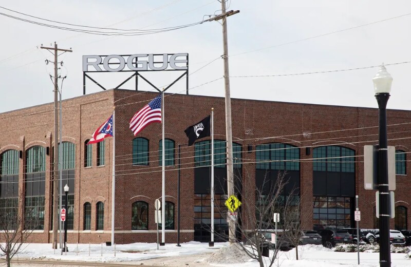 Building Photo - 836 Leona Ave